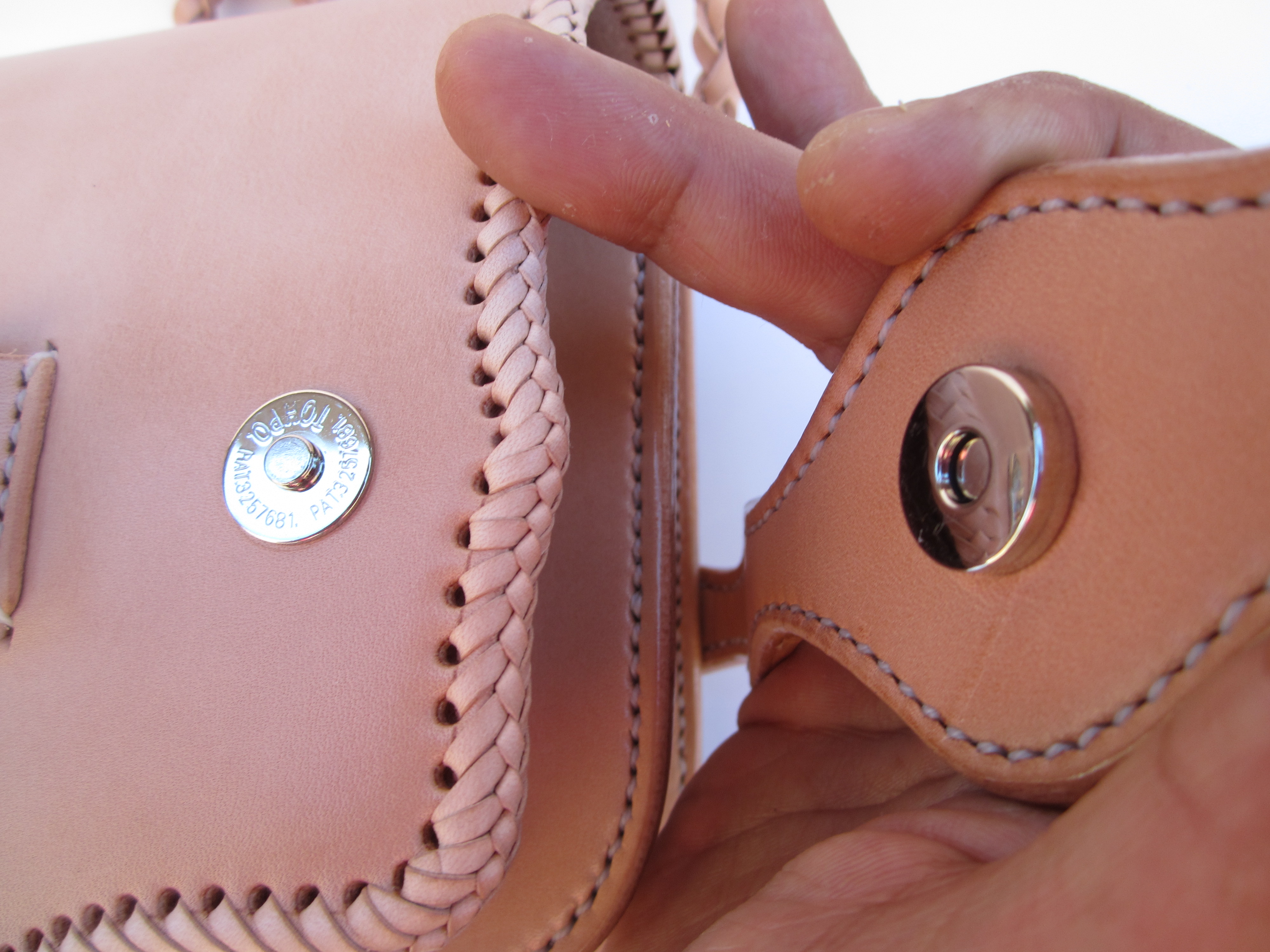 CRUSINオリジナルメディスンバック２００５